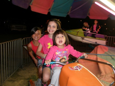 Kasen, Karis and Elizabeth at the Warren County Fair